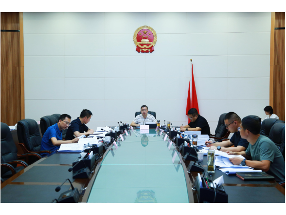 杨凯程主持召开县政府常务会议