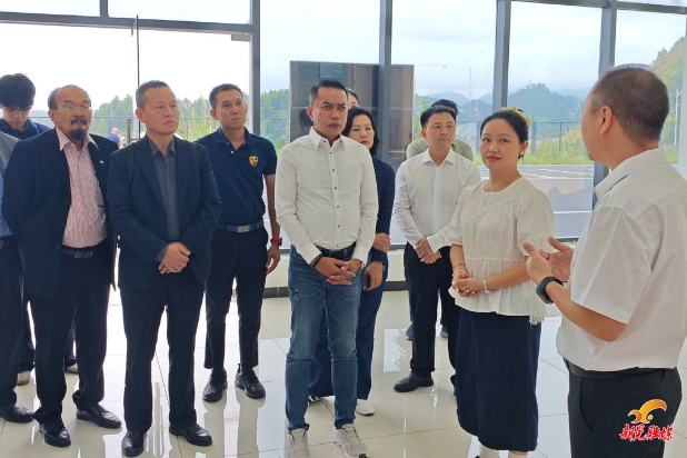 泰国廊开府副府尹詹拉克·甘佩一行来晃考察