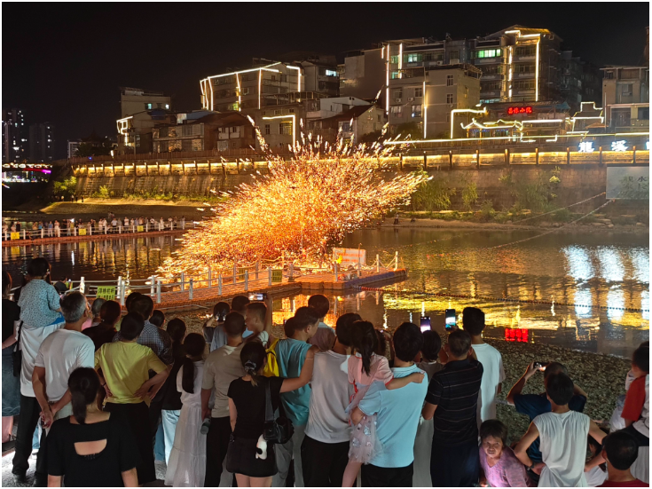 龙溪晚市举办农民丰收节专场活动