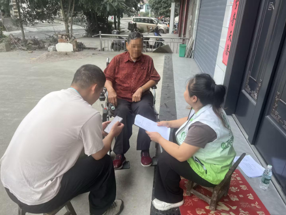 扶罗镇开展第六次中国城乡老年人生活状况入户抽样调查暨“双节”关爱走访