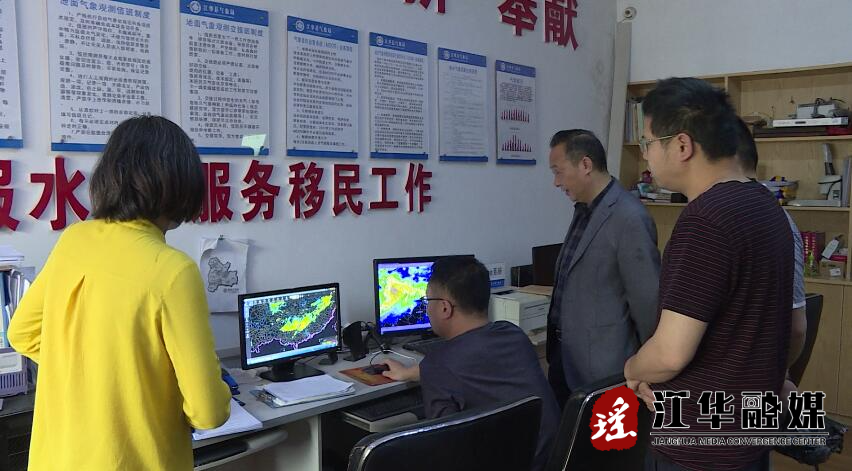 艾克海督导检查防汛工作