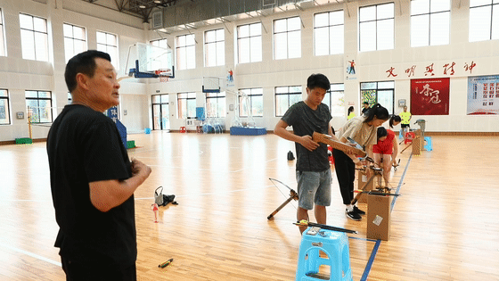 江华射弩队：“箭拔弩张”强训练 每天练箭500支[00-00-00--00-00-04].gif