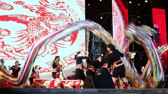江华：演绎瑶族风情 喜迎八方来客[00-00-55--00-01-00].gif