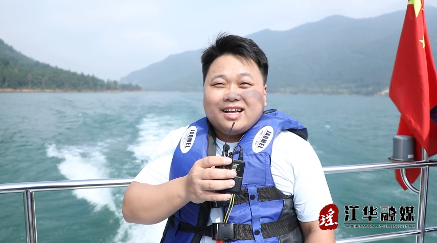 李.png