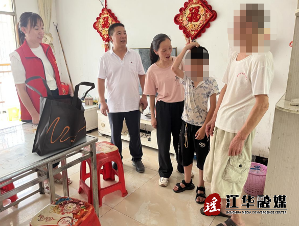 【利剑护蕾专项行动】江华沱江镇：喜迎儿童节 妇联护未来