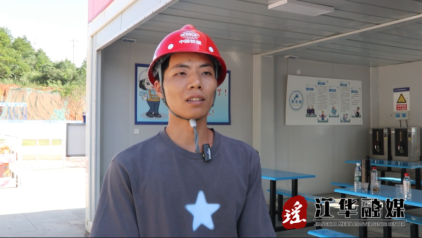 杨2.png