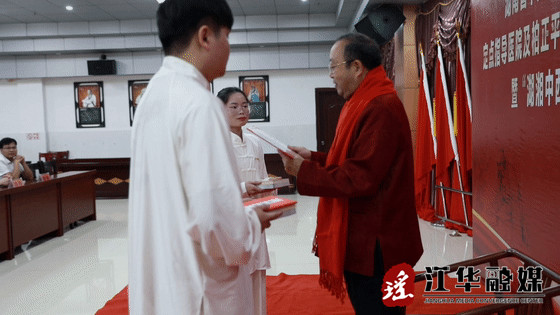 江华：持续推进“西学中”[00-00-00--00-00-05].jpg