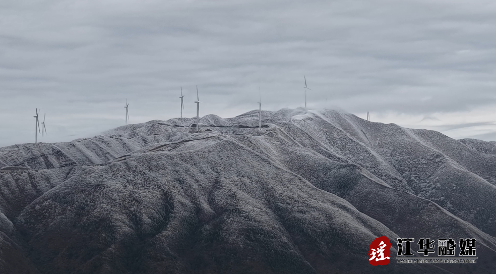江华：西边大岭现雾凇奇观 玉树琼枝宛如仙境