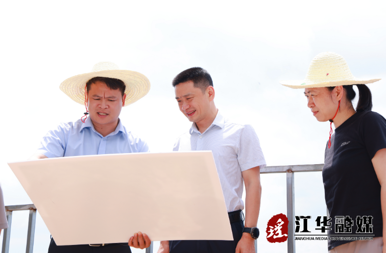 江华：袁章中在乡镇调研旅游开发工作