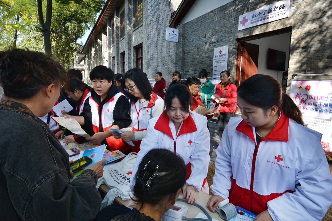 景区绽放“生命之花”！红十字救护站筑牢游客安全防线
