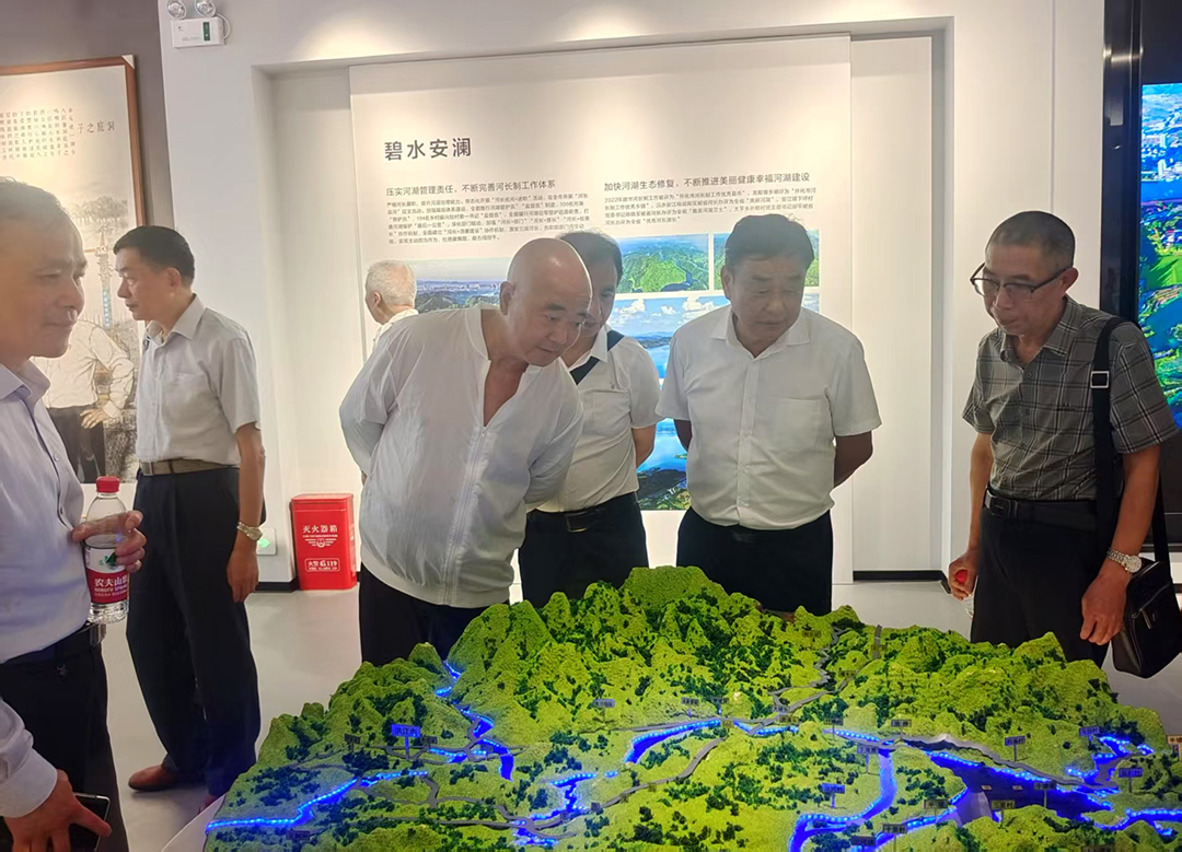 市老干服务中心.jpg