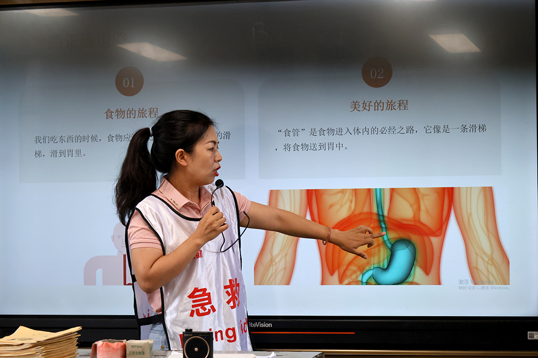 世界急救日之际，洪江市中医医院急救培训进校园构筑安全防线