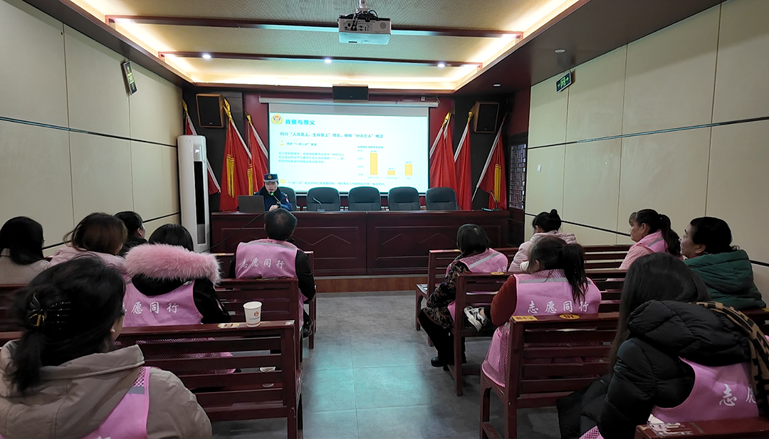 【黔城镇】消防培训强技能 入户宣传暖民心