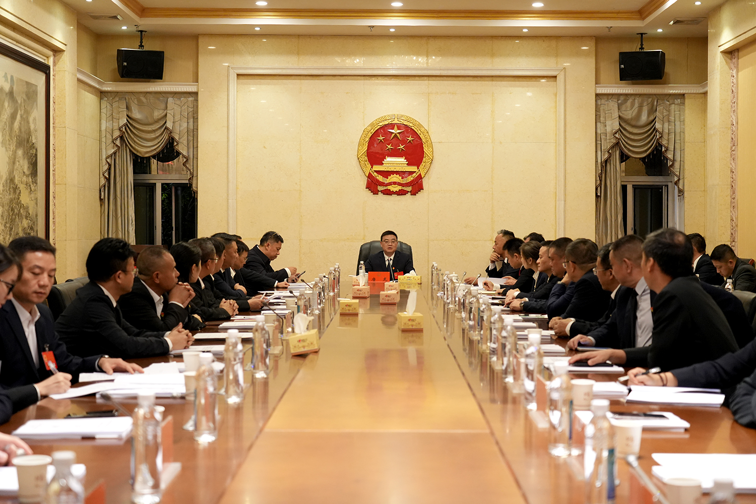 【聚焦两会】洪江市第七届人民代表大会第一次会议主席团第四次会议举行