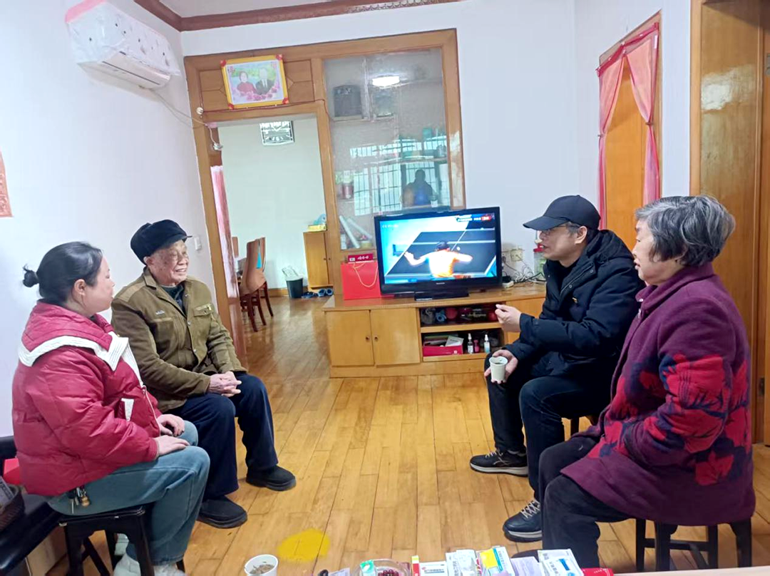 托口镇中心卫生院：新春送温暖，关怀暖人心