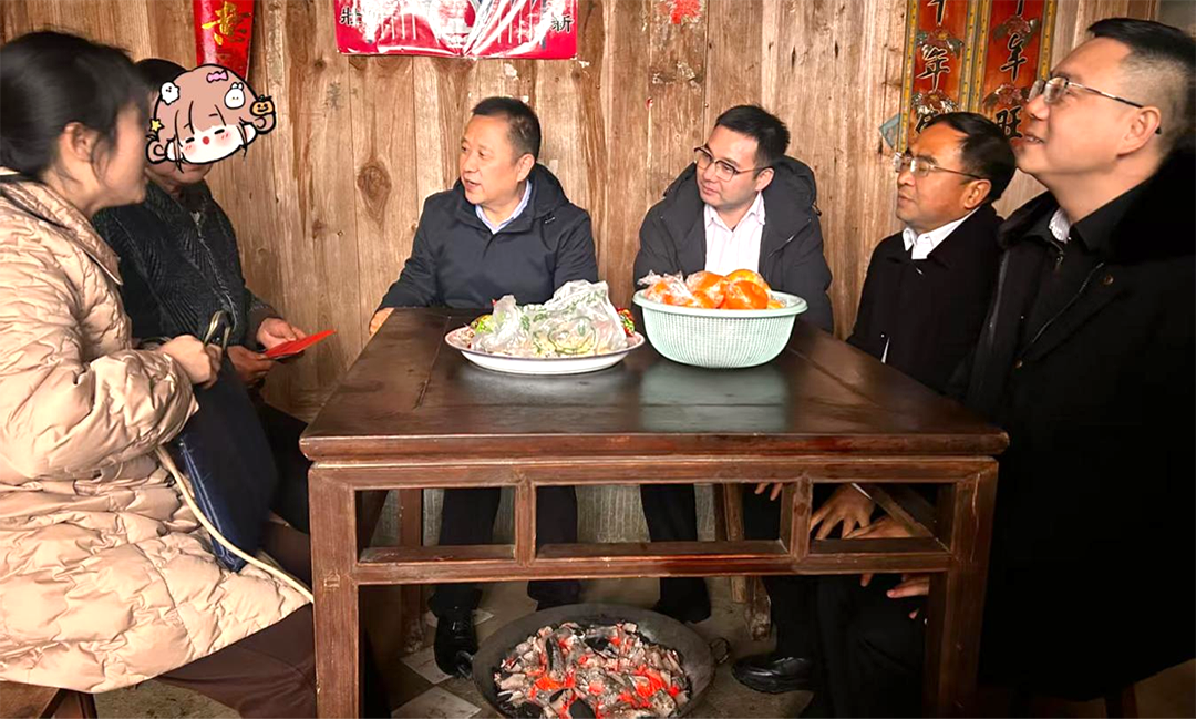 市妇联开展春节走访慰问，温情守护困境妇儿欢度新春