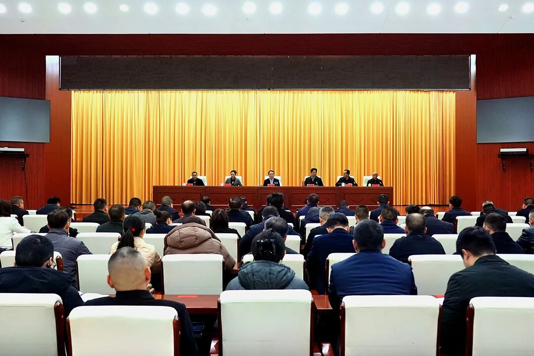 郑小胡：提升党务质效 服务县域经济高质量发展