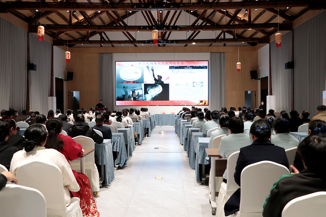 洪江市镡城山水名城文旅公司开展消防培训演练