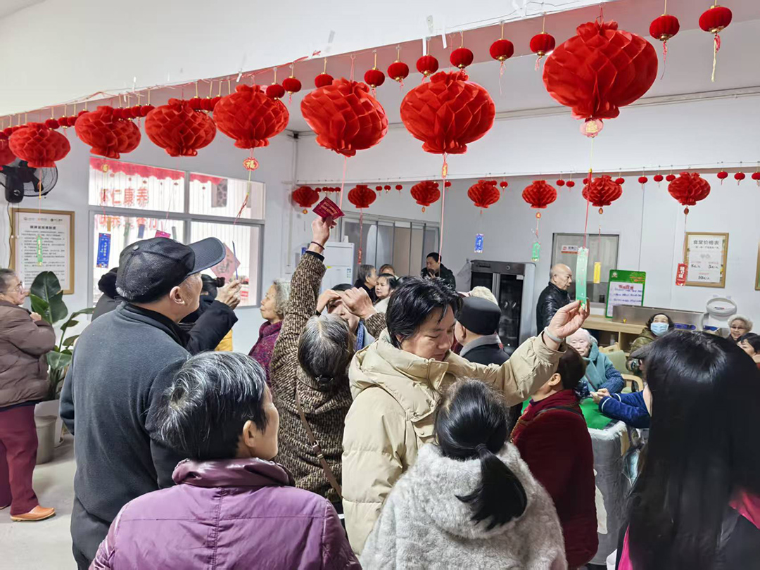 3月3日,芙蓉社区开展“欢乐元宵聚芙蓉 邻里相伴暖人心”主题元宵节活动.jpg 3月3日,芙蓉社区开展“欢乐元宵聚芙蓉 邻里相伴暖人心”主题元宵节活动.jpg