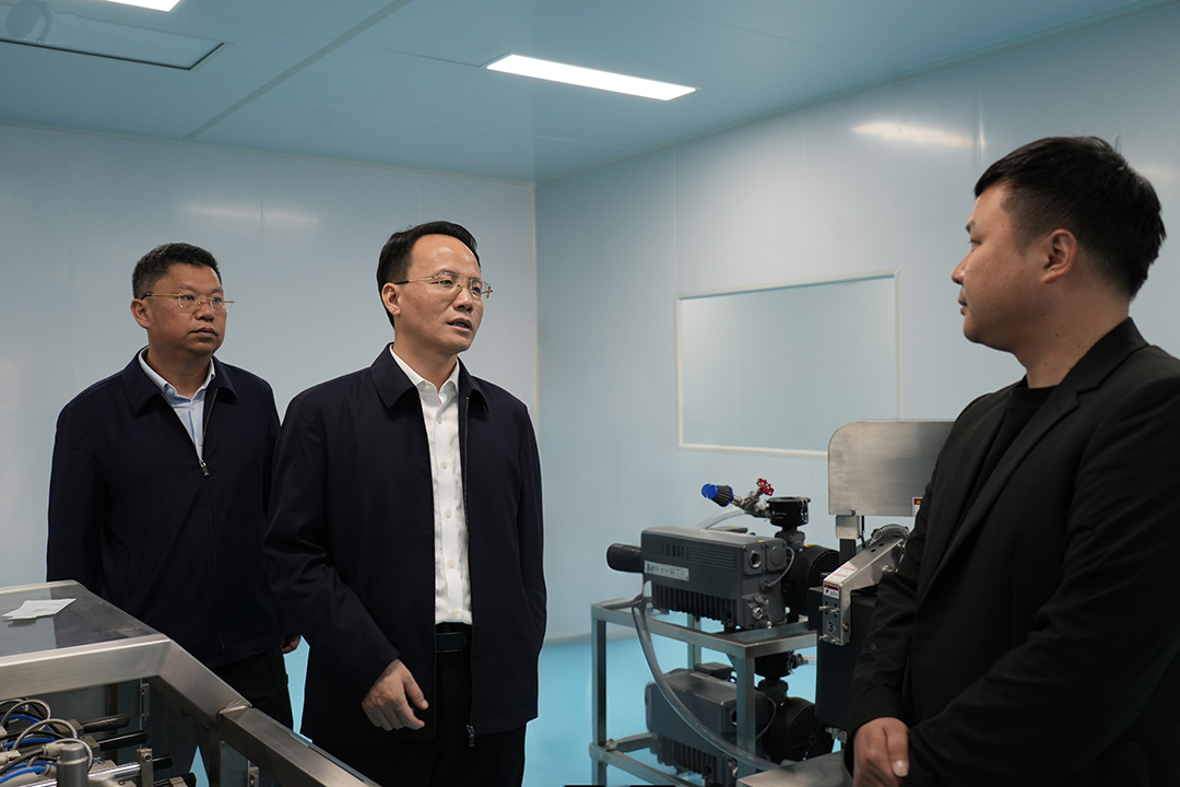 郑小胡调研企业生产经营及项目建设工作