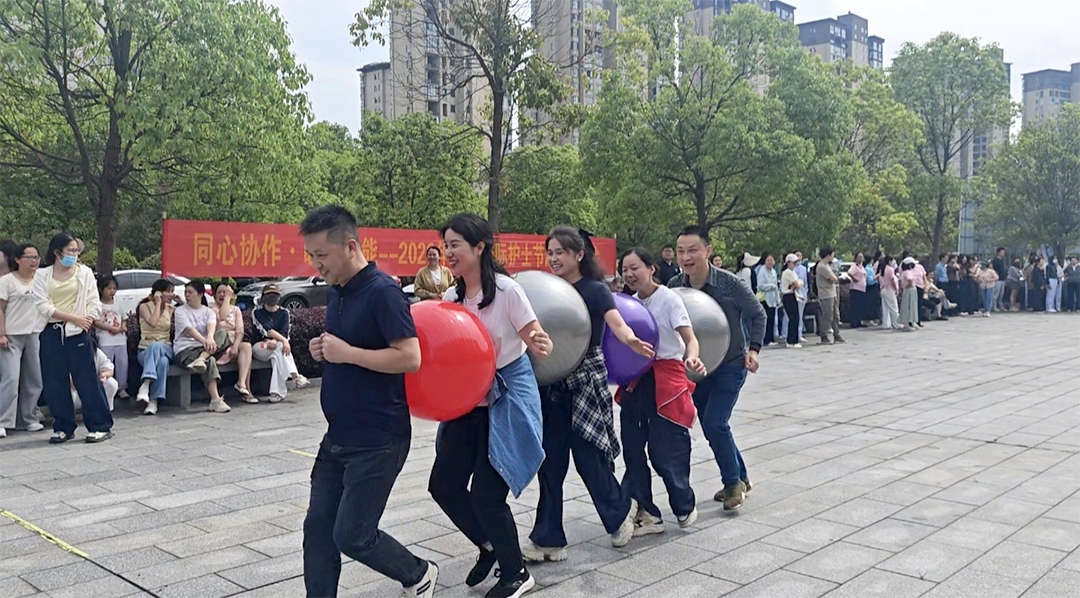 市人民医院：举行庆祝“5.12”国际护士节趣味运动会