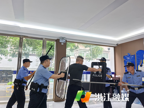 市公安局：组织开展最小作战单元专项训练