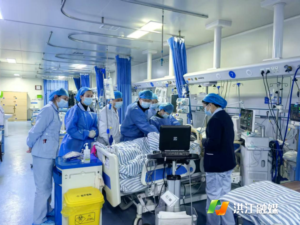 市中医医院成功开展首例床旁超声引导下鼻空肠管置入术，重症营养支持技术实现新突破