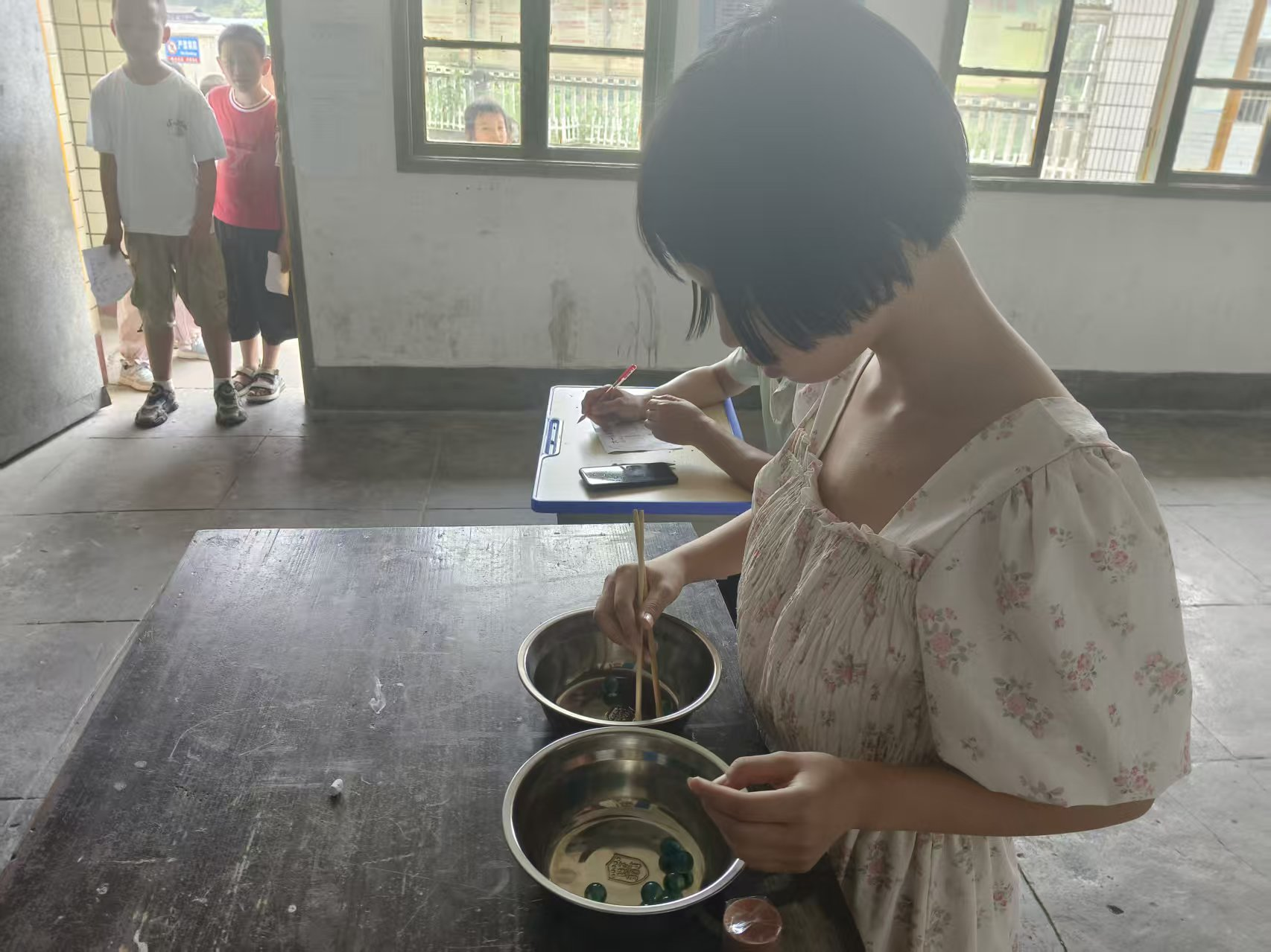 茅渡乡中心小学：童心大闯关，快乐过“六一”
