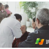 免费治疗白内障:市人民医院启用“复明10号”中国流动眼科手术车