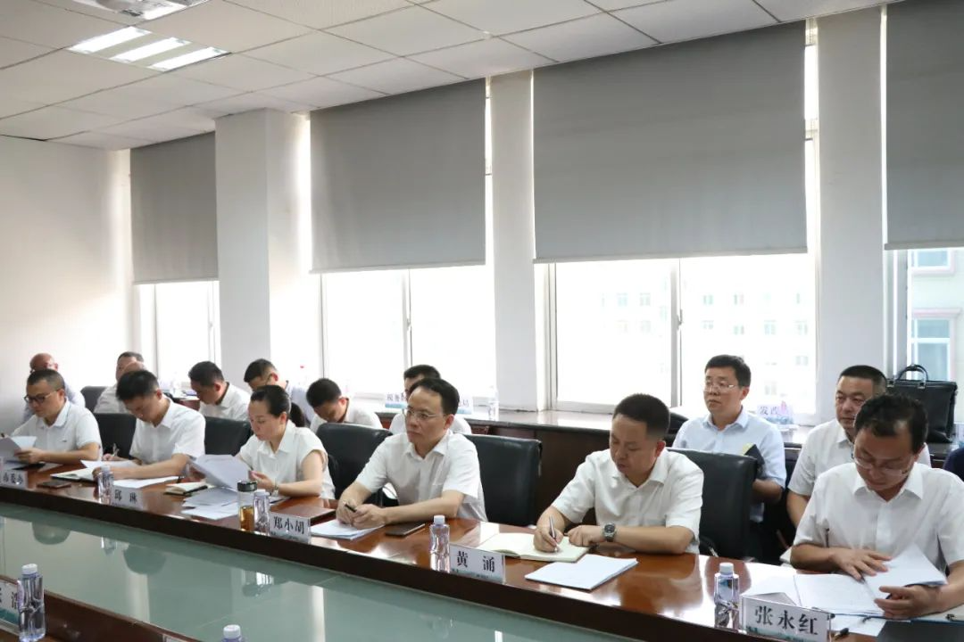 郑小胡在国网洪江市供电公司调研时强调：要始终坚持以人民为中心的发展思想 为洪江市高质量跨越式发展提供可靠的电力保障