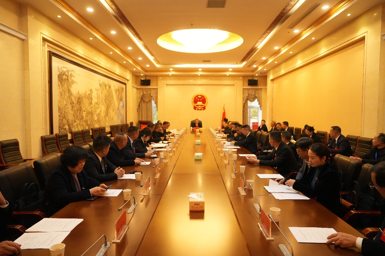 【聚焦两会】洪江市六届人大第五次会议召开代表团召集人会议