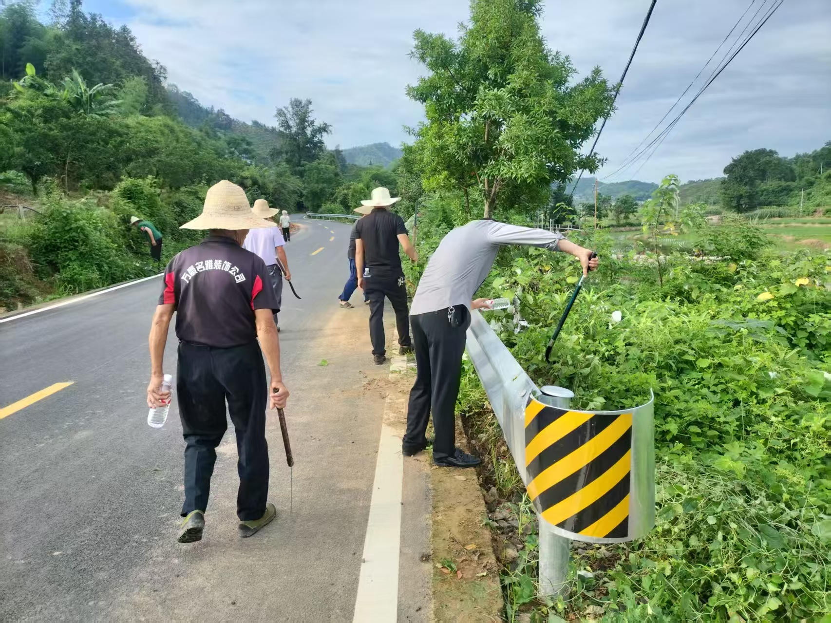 【岩垅乡】人居环境整治再发力 美丽宜居乡村焕新颜