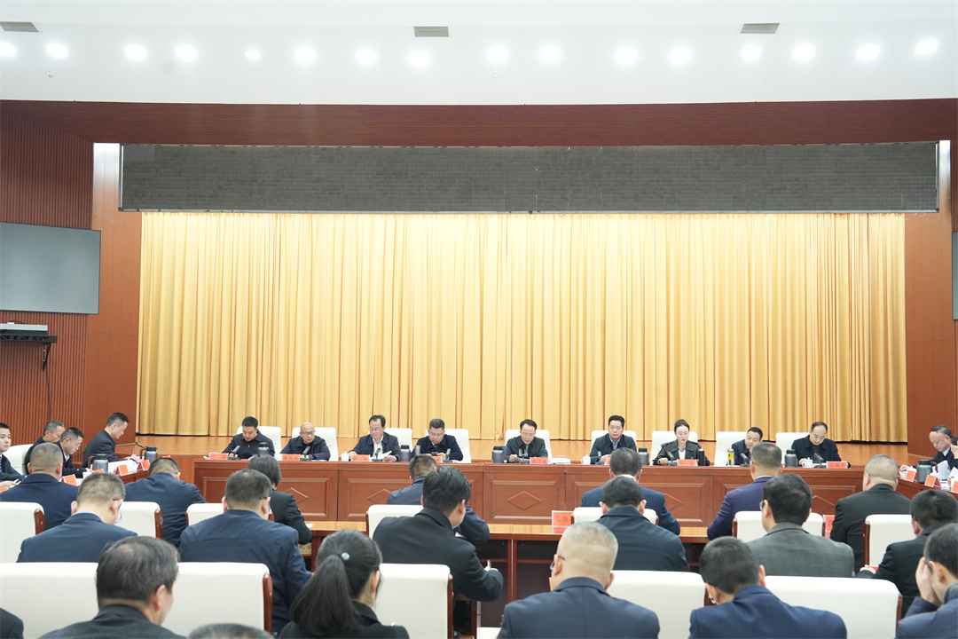 郑小胡：切实把基层党组织建成坚强战斗堡垒 为全市高质量发展凝聚强大基层力量