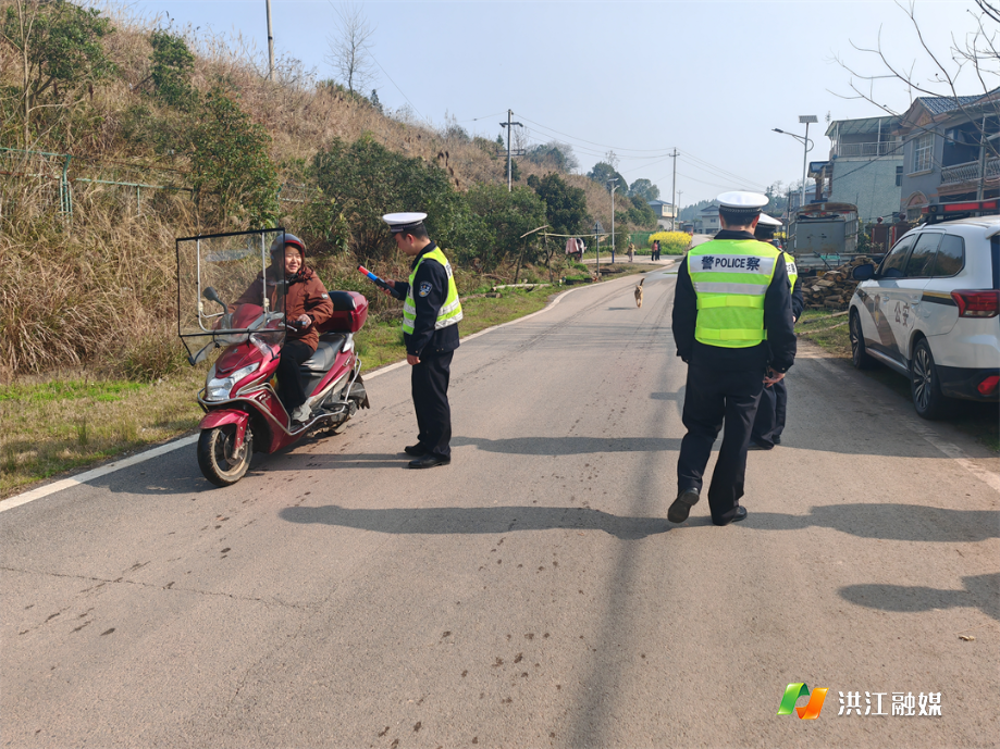 【江市镇】开展道路交通安全执法行动