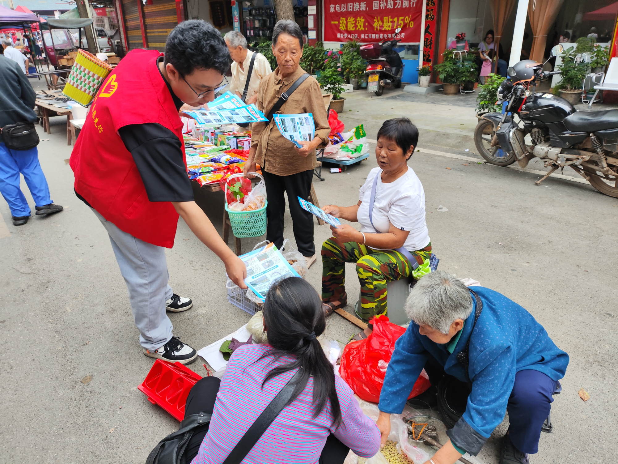 【江市镇】双线发力织密铁路护路网，筑牢辖区安全防线