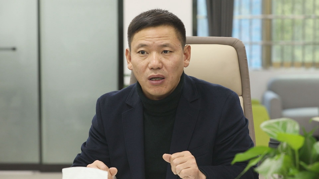 雷志平到县融媒体中心督导调研建设情况