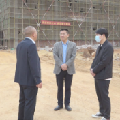 黄力调研园区项目建设工作