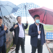 王洪灿督导乡镇防汛备汛工作