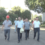 黄力调研夏粮收购工作