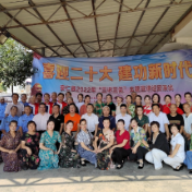 “三讲三促”主题宣讲巡回演出走竹山乡