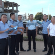 我县严格落实各项举措保道路交通安全