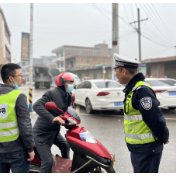 渡口乡：多部门联动合力 做好春节前道路交通安全工作