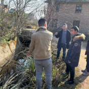 竹山乡：多年矛盾终释解，邻里共建连心路
