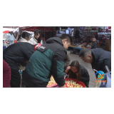 元宵佳节氛围浓 节日市场供销旺