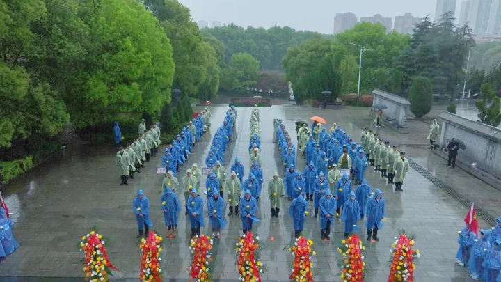 缅怀革命先烈 汲取奋进力量 我县举行2026年“清明祭英烈”活动