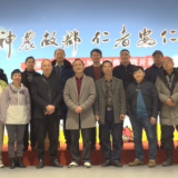 县文联组织书法爱好者到省国画馆参观“神农故郡仁者安仁”湖湘红色书法大展