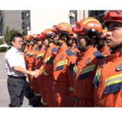 我县开展“八一”走访慰问活动