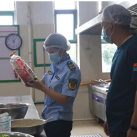 县市场监督管理局开展“三考”前食品安全“把关式”检查 全力护航考生“舌尖上的安全”