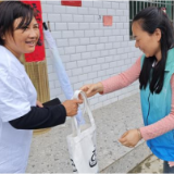 县疾控中心健康关爱服务进农家