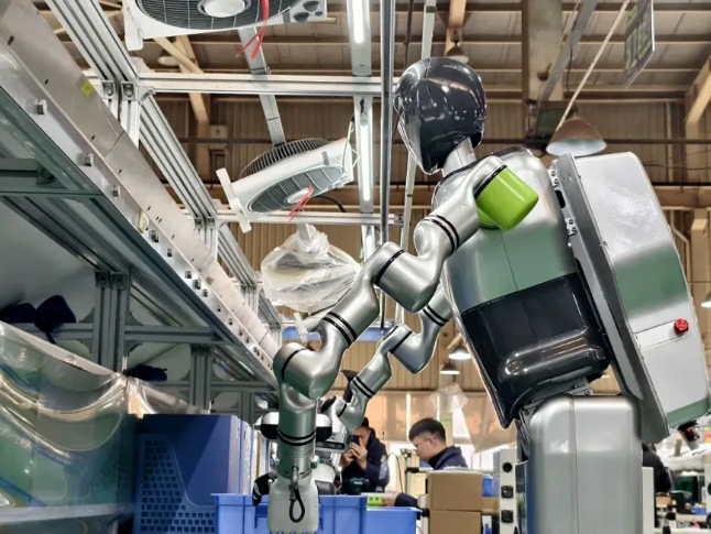 好评中国丨以“智”赋能，驱动“百年一遇”的产业腾飞